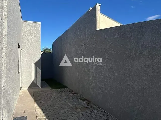 Casa com 60m² 2 quartos e 1 banheiro, à venda, no bairro Contorno em Ponta Grossa