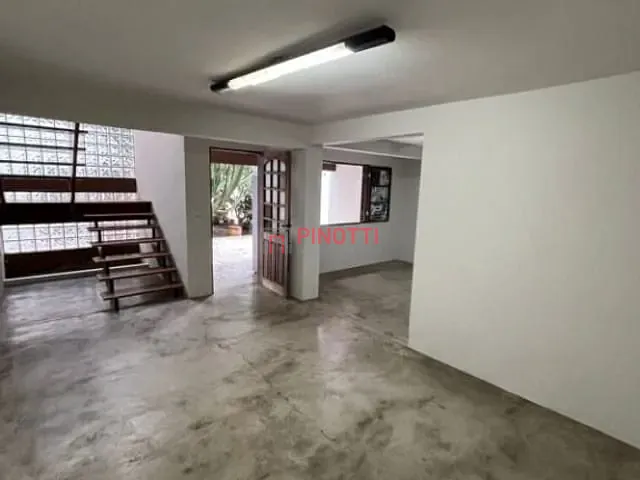 Casa 3 quartos e 6 banheiros, para alugar, no bairro Jardim Orlandina em São Bernardo do Campo
