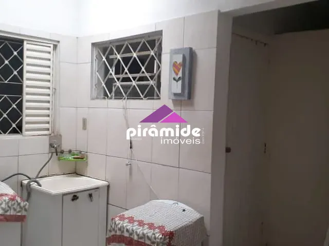 Casa com 250m² 3 quartos e 3 banheiros, à venda, no bairro Jardim Augusta em São José dos Campos