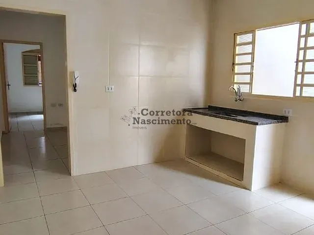 Casa com 140m² 2 quartos e 1 banheiro, à venda, no bairro Jardim Emilia em Jacareí