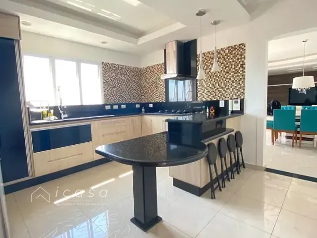Casa com 569m² 4 quartos e 3 banheiros, à venda, no bairro Jardim Terras de São João em Jacareí