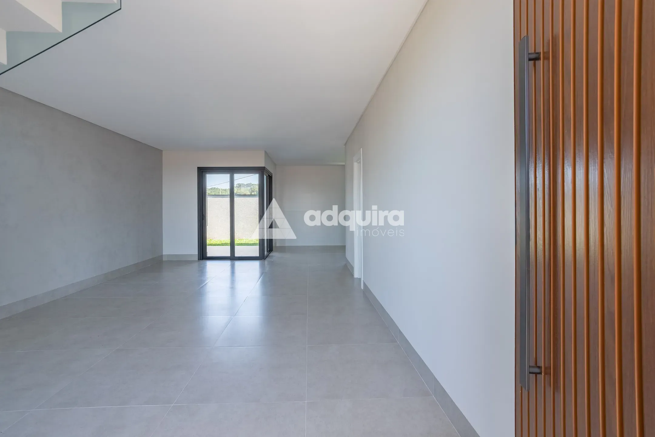 Casa, 4 quartos, 242 m² - Foto 2