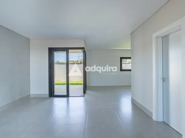 Casa 4 quartos e 4 banheiros, à venda, no bairro Contorno em Ponta Grossa