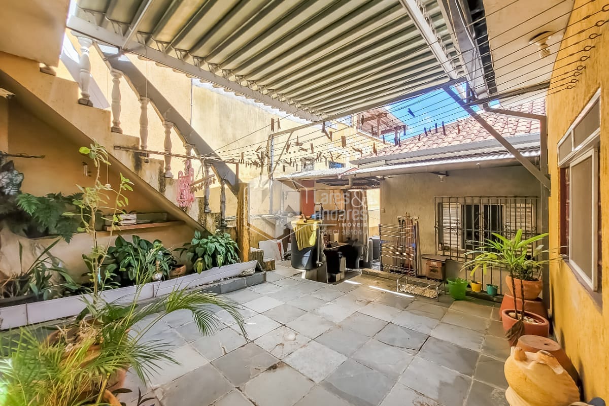 Casa à venda com 4 quartos, 191m² - Foto 31