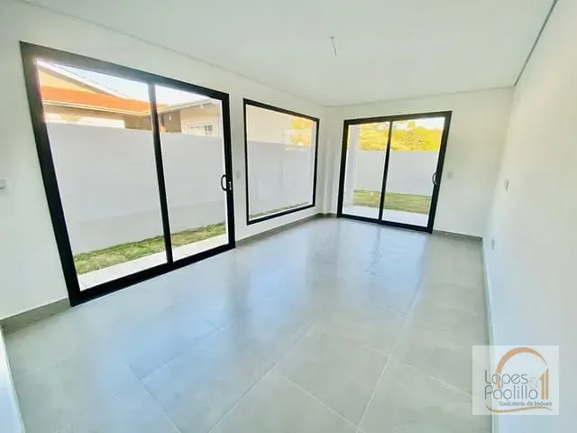 Casa com 125m² 3 quartos e 2 banheiros, à venda, no bairro Recreio Maristela em Atibaia