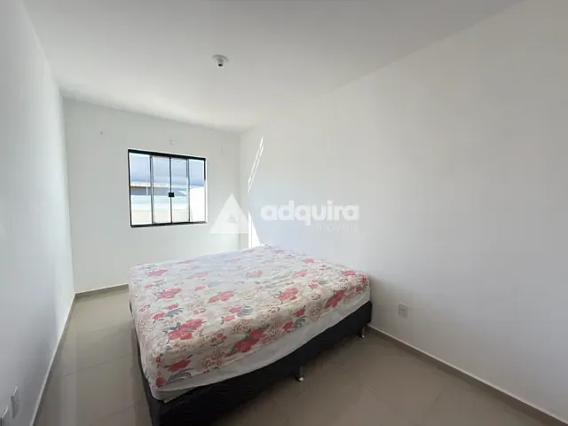 Casa 2 quartos e 1 banheiro, para alugar, no bairro Oficinas em Ponta Grossa
