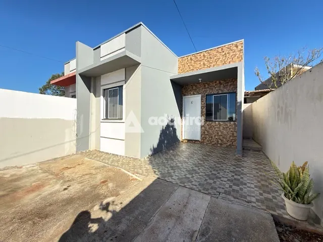 Casa 2 quartos e 1 banheiro, para alugar, no bairro Oficinas em Ponta Grossa