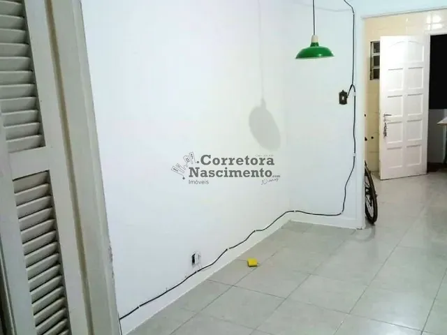 Casa com 33m² 1 quarto e 1 banheiro, à venda, no bairro Jardim Siesta em Jacareí