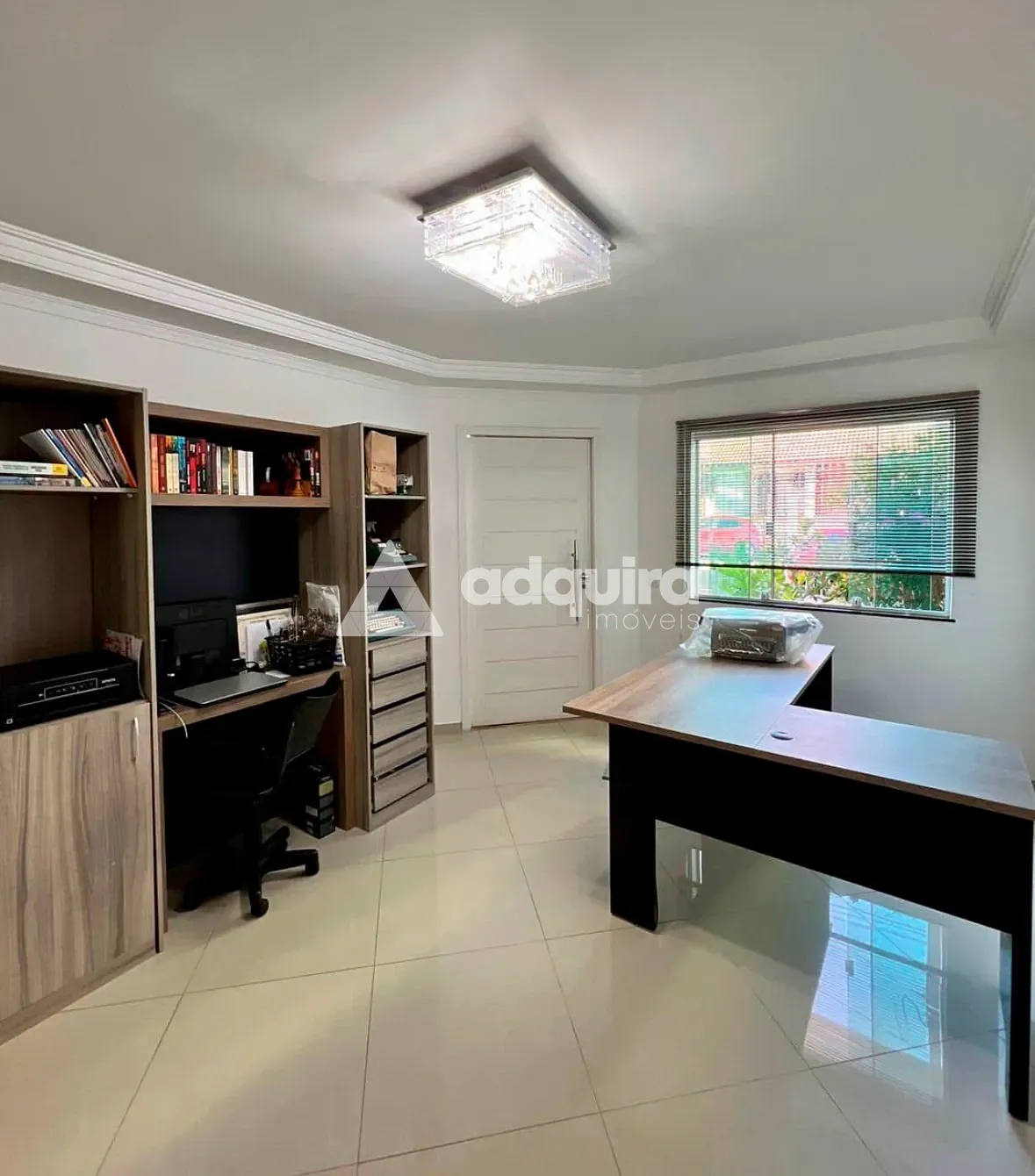 Casa, 4 quartos, 233 m² - Foto 2