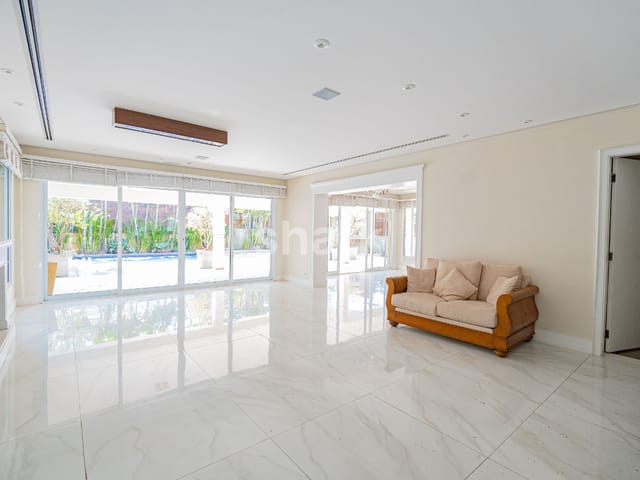 Casa com 546m² 4 quartos e 6 banheiros, à venda, no bairro Alphaville em Santana de Parnaíba