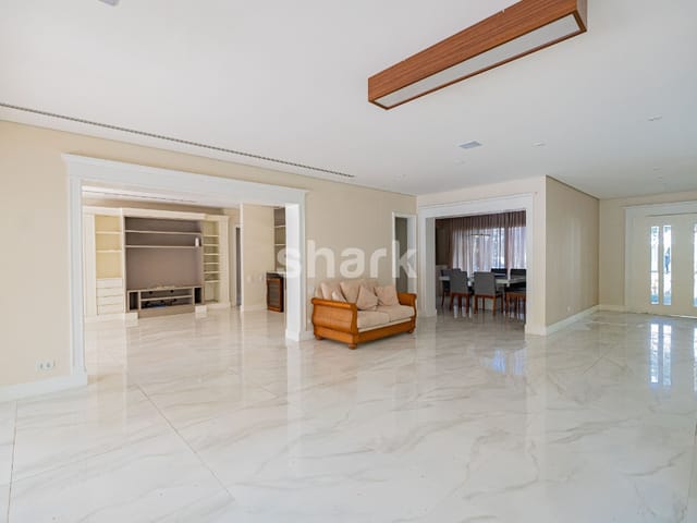 Casa com 546m² 4 quartos e 6 banheiros, à venda, no bairro Alphaville em Santana de Parnaíba
