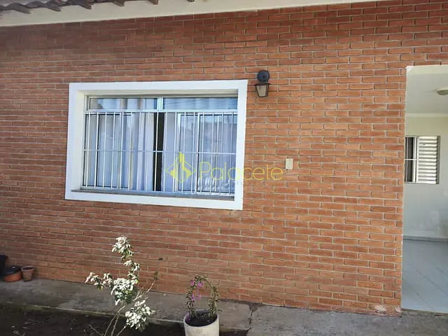 Casa com 360m² 3 quartos e 3 banheiros, à venda, no bairro Parque Senhor do Bonfim em Taubaté