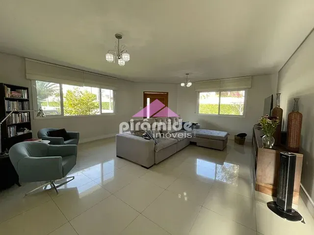 Casa com 412m² 4 quartos e 5 banheiros, à venda, no bairro Urbanova em São José dos Campos