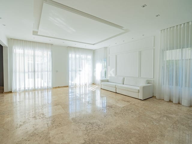 Casa com 560m² 4 quartos e 7 banheiros, à venda ou para alugar, no bairro Alphaville em Santana de Parnaíba