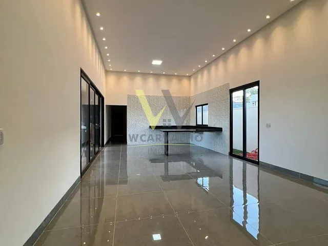Casa com 360m² 3 quartos e 4 banheiros, à venda, no bairro Condomínio Gaudí em Anápolis