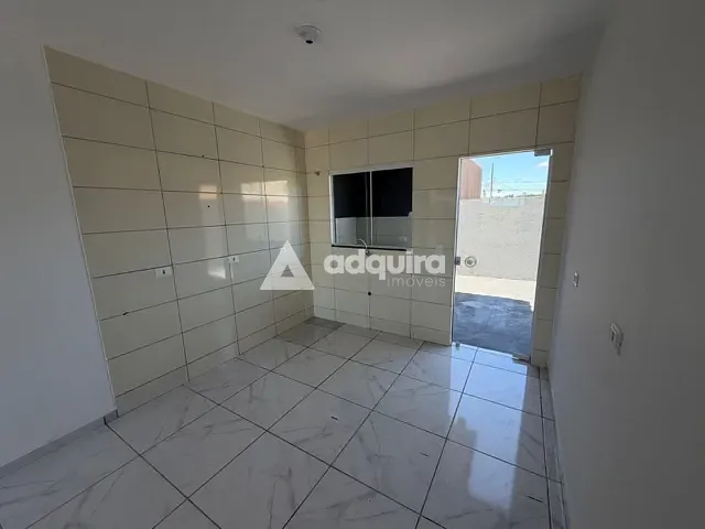 Casa 2 quartos e 1 banheiro, à venda, no bairro Contorno em Ponta Grossa