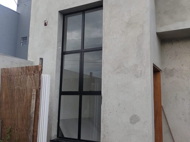 Casa com 150m² 3 quartos e 2 banheiros, à venda, no bairro Vila Areao em Taubaté