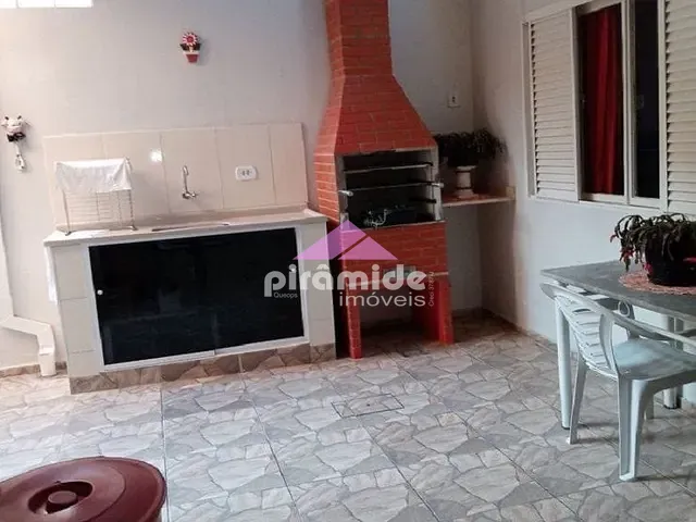 Casa com 150m² 3 quartos e 3 banheiros, à venda, no bairro Monte Castelo em São José dos Campos
