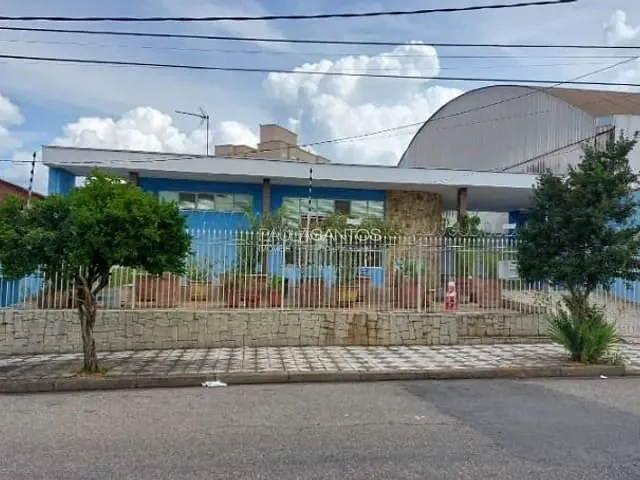 Casa com 551m² 3 quartos e 3 banheiros, à venda, no bairro Jardim Europa em Sorocaba