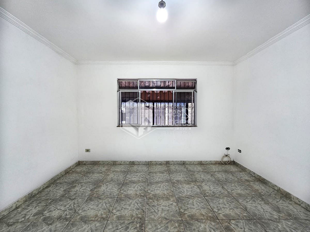 Casa à venda com 4 quartos, 196m² - Foto 3