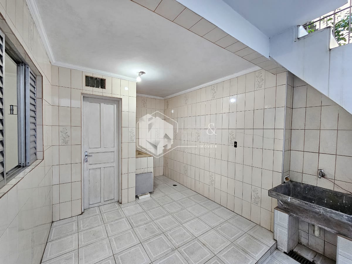 Casa à venda com 4 quartos, 196m² - Foto 18