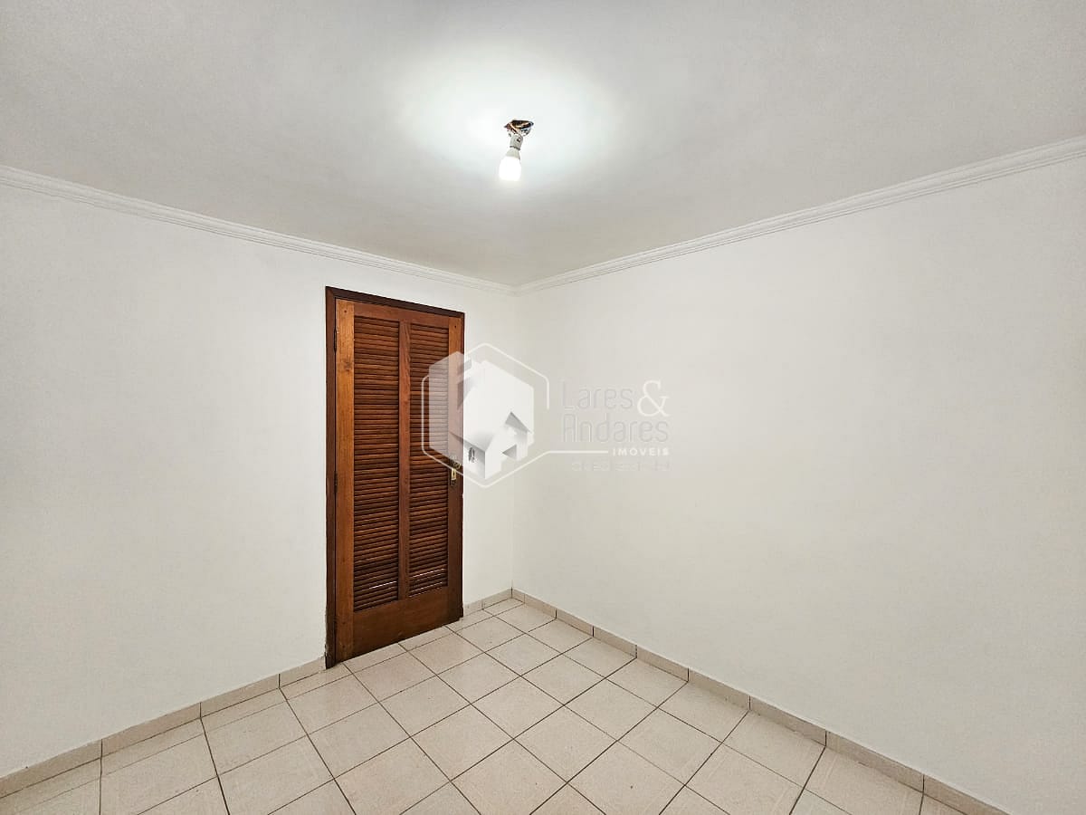 Casa à venda com 4 quartos, 196m² - Foto 17