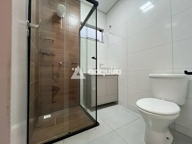 Casa 2 quartos e 1 banheiro, para alugar, no bairro Estrela em Ponta Grossa