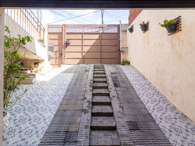 Foto do Casa - Casa tipo para venda em Pedra Branca com 3 quartos, 200m² | Lares e Andares Imóveis