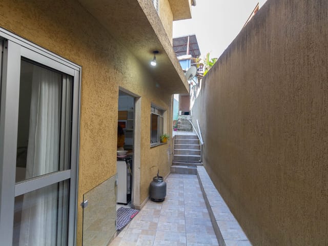 Casa com 178m² 4 quartos e 4 banheiros, à venda, no bairro Jardim Santa Cruz (Zona Norte) em São Paulo