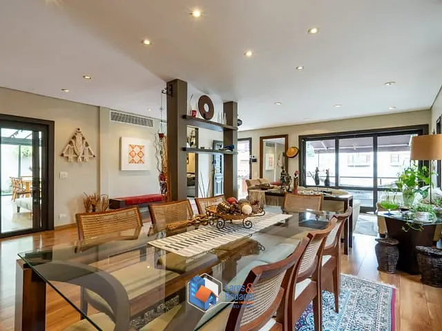 Casa com 270m² 5 quartos e 5 banheiros, à venda, no bairro Vila Suzana em São Paulo