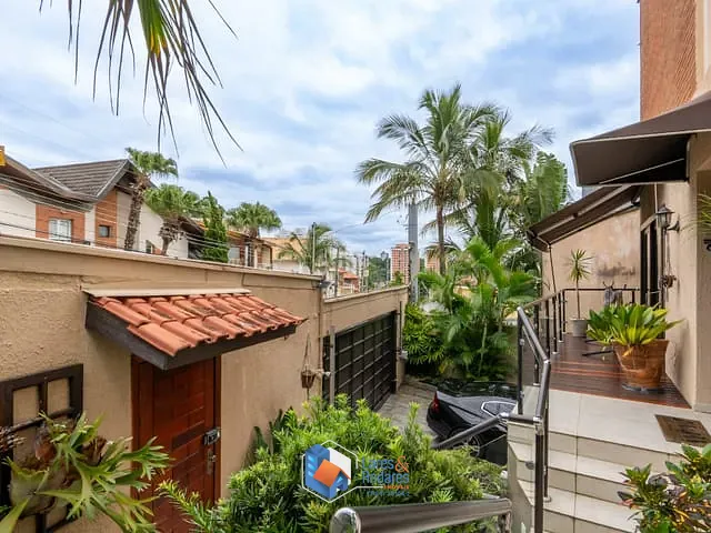 Casa com 270m² 5 quartos e 5 banheiros, à venda, no bairro Vila Suzana em São Paulo