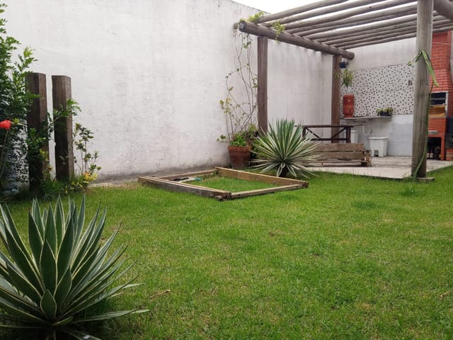 Casa com 270m² 3 quartos e 2 banheiros, à venda, no bairro Vila Santa Isabel em Taubaté
