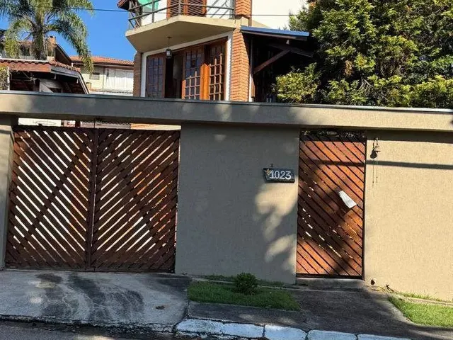 Casa com 10m² 3 quartos e 3 banheiros, para alugar, no bairro Urbanova em São José Dos Campos