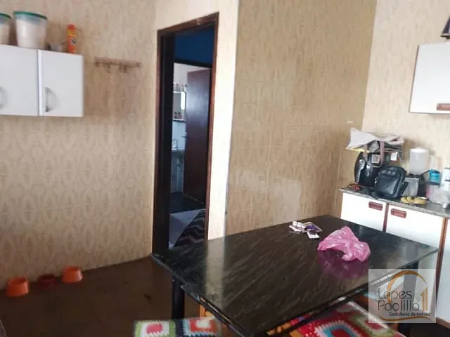 Casa com 300m² 2 quartos e 1 banheiro, à venda, no bairro Jardim das Cerejeiras em Atibaia