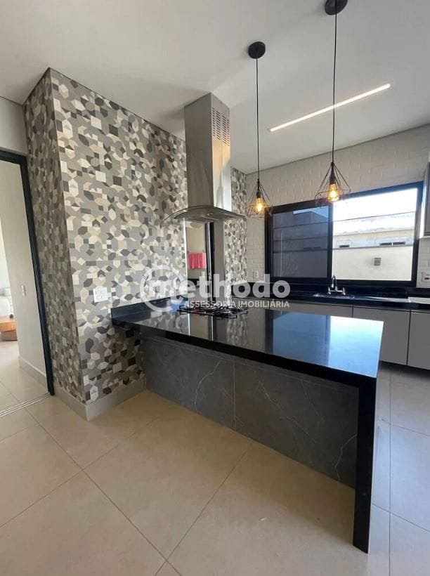 Casa, 3 quartos, 205 m² - Foto 15