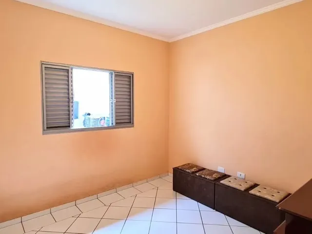 Casa com 140m² 3 quartos e 2 banheiros, à venda, no bairro Jardim das Indústrias em São José Dos Campos
