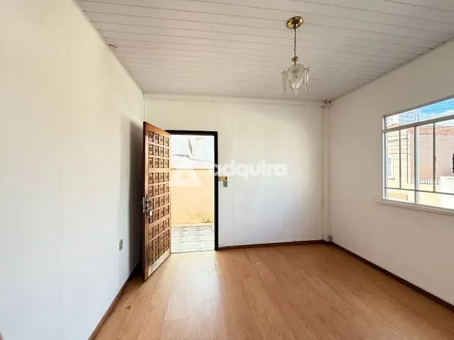 Casa 2 quartos e 2 banheiros, para alugar, no bairro Centro em Ponta Grossa