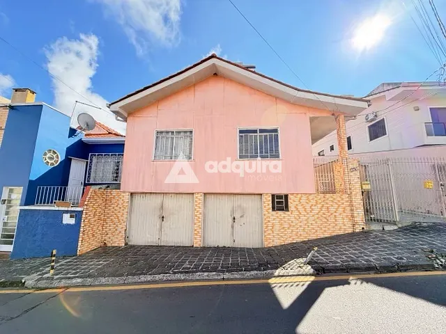 Casa 2 quartos e 2 banheiros, para alugar, no bairro Centro em Ponta Grossa