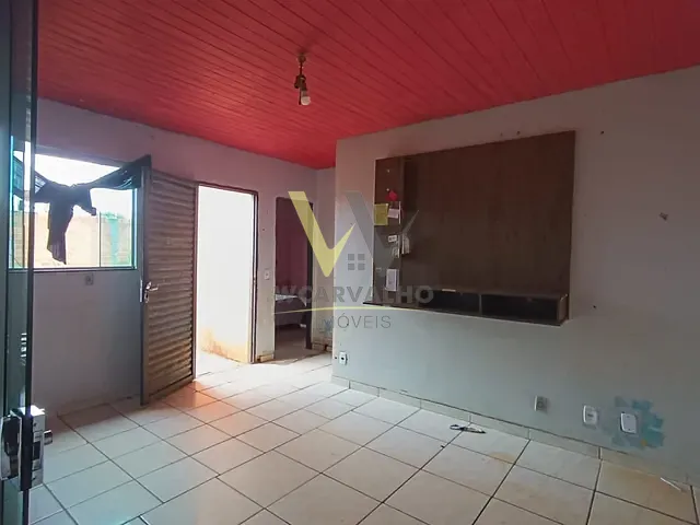 Casa com 200m² 2 quartos e 1 banheiro, à venda, no bairro Leblon em Anápolis
