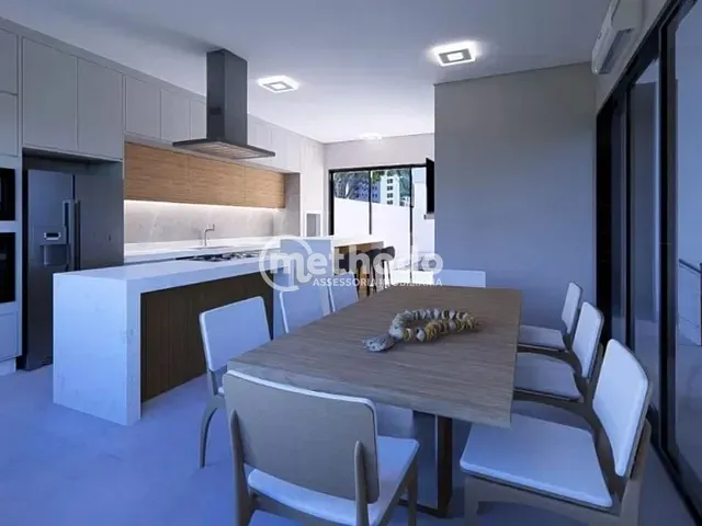 Casa com 300m² 3 quartos e 4 banheiros, à venda, no bairro Jardim de Itapoan em Paulínia