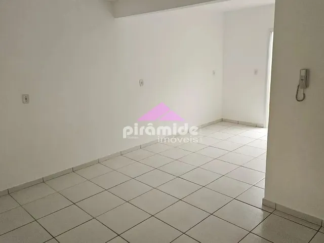 Casa com 75m² 3 quartos e 1 banheiro, para alugar, no bairro Jardim Santa Júlia em São José Dos Campos