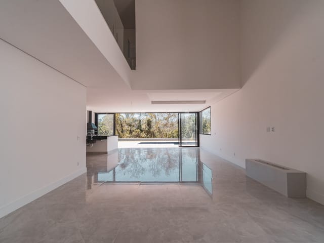 Casa com 569m² 4 quartos e 6 banheiros, à venda, no bairro Tamboré em Santana de Parnaíba
