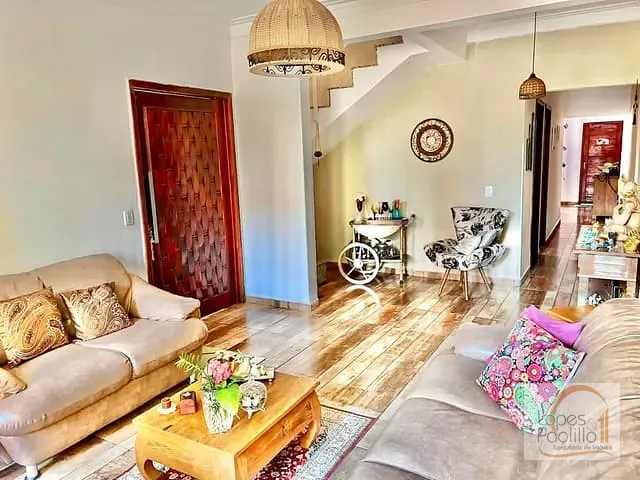 Casa com 175m² 4 quartos e 3 banheiros, à venda, no bairro Nova Cerejeira em Atibaia