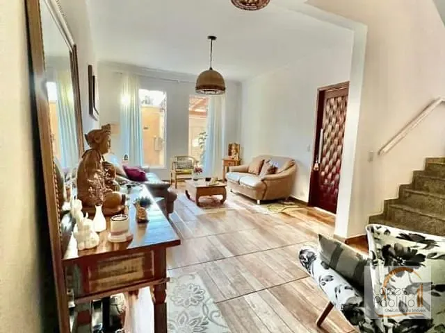 Casa com 175m² 4 quartos e 3 banheiros, à venda, no bairro Nova Cerejeira em Atibaia