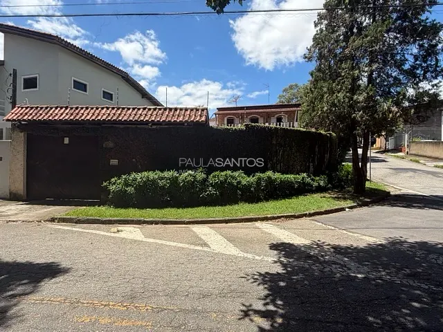 Casa com 319m² 4 quartos e 3 banheiros, à venda, no bairro Jardim São Carlos em Sorocaba