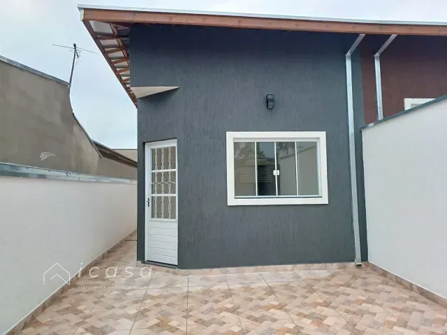 Casa com 125m² 2 quartos e 1 banheiro, à venda, no bairro Piracangaguá em Taubaté