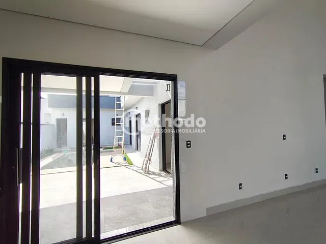 Casa com 250m² 3 quartos e 2 banheiros, à venda, no bairro Parque Olívio Franceschini em Hortolândia