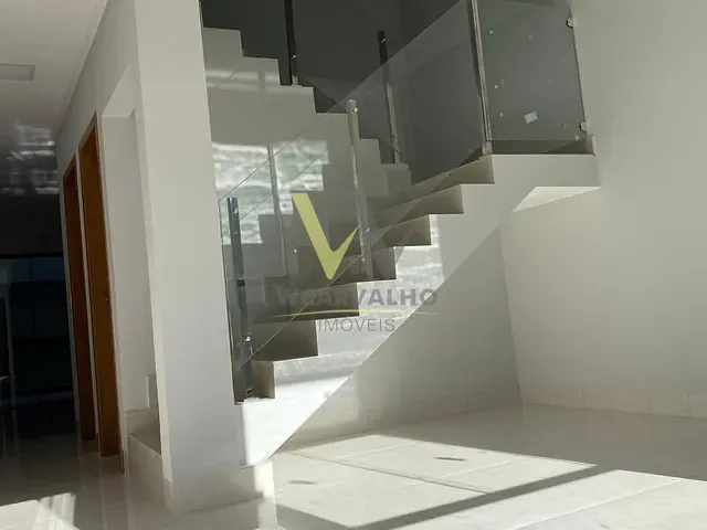 Sobrado com 107m² 3 quartos e 2 banheiros, à venda, no bairro São Jeronimo em Anápolis