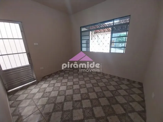 Casa com 10m² 3 quartos e 1 banheiro, para alugar, no bairro Jardim Limoeiro em São José Dos Campos