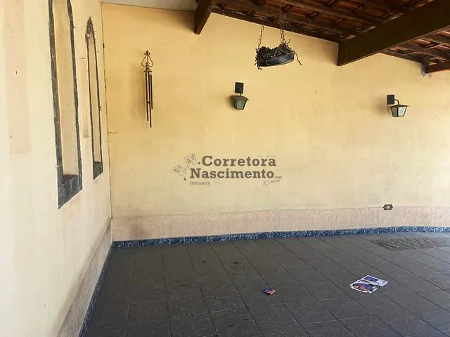 Casa com 380m² 4 quartos e 1 banheiro, à venda, no bairro Jardim Emilia em Jacareí